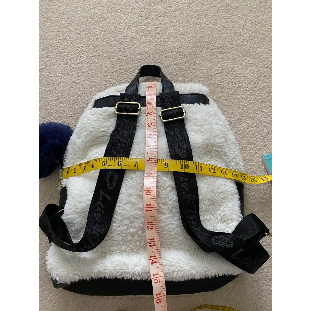 Betsey Johnson Sherpa Hooded Backpack Rare - Picture 4 of 6